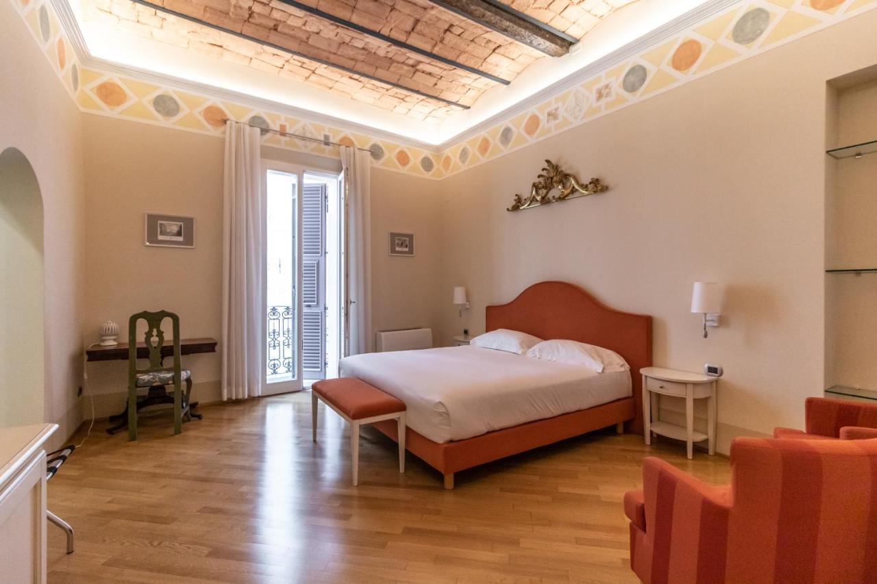 בולוניה Casa Isolani Luxury Rooms Piazza Maggiore מראה חיצוני תמונה