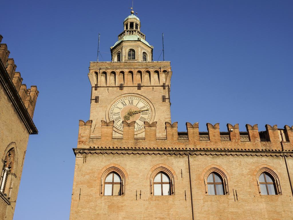 בולוניה Casa Isolani Luxury Rooms Piazza Maggiore מראה חיצוני תמונה
