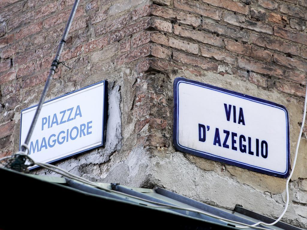 בולוניה Casa Isolani Luxury Rooms Piazza Maggiore מראה חיצוני תמונה