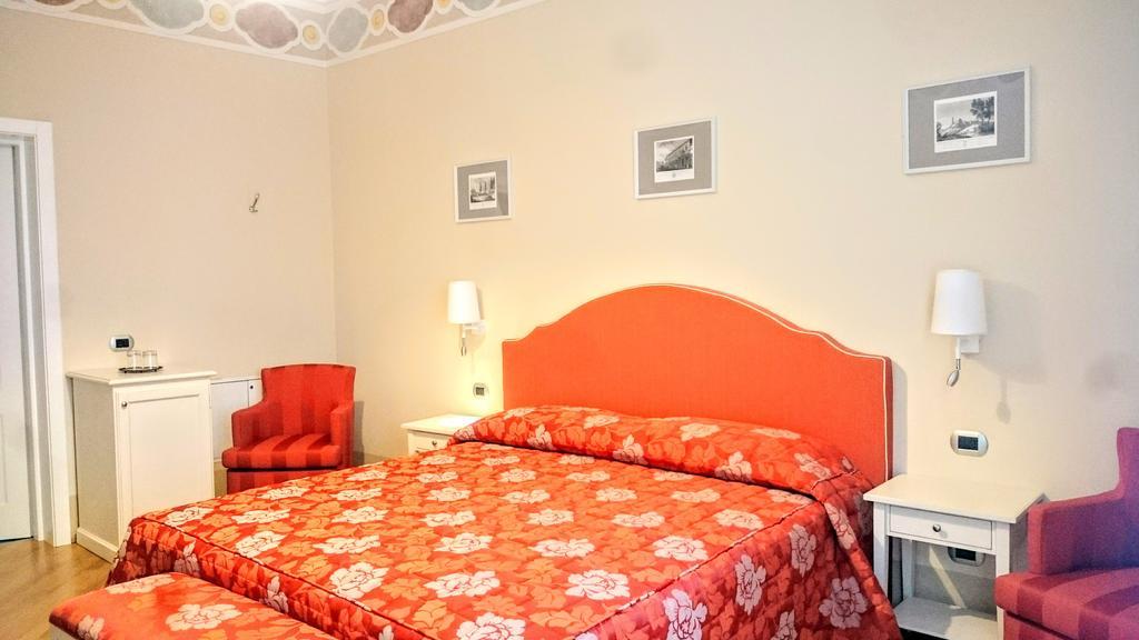 בולוניה Casa Isolani Luxury Rooms Piazza Maggiore מראה חיצוני תמונה