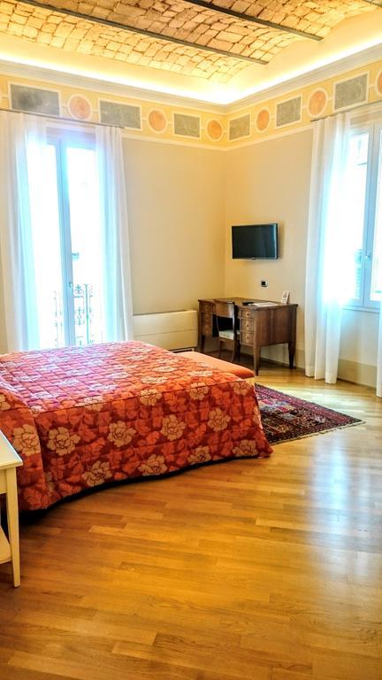 בולוניה Casa Isolani Luxury Rooms Piazza Maggiore מראה חיצוני תמונה