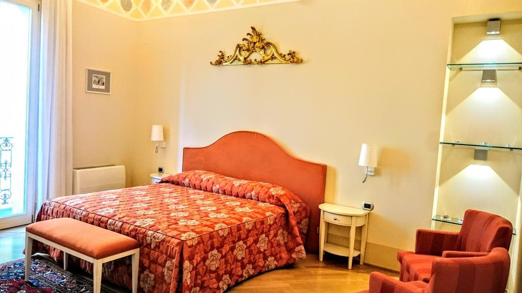 בולוניה Casa Isolani Luxury Rooms Piazza Maggiore מראה חיצוני תמונה