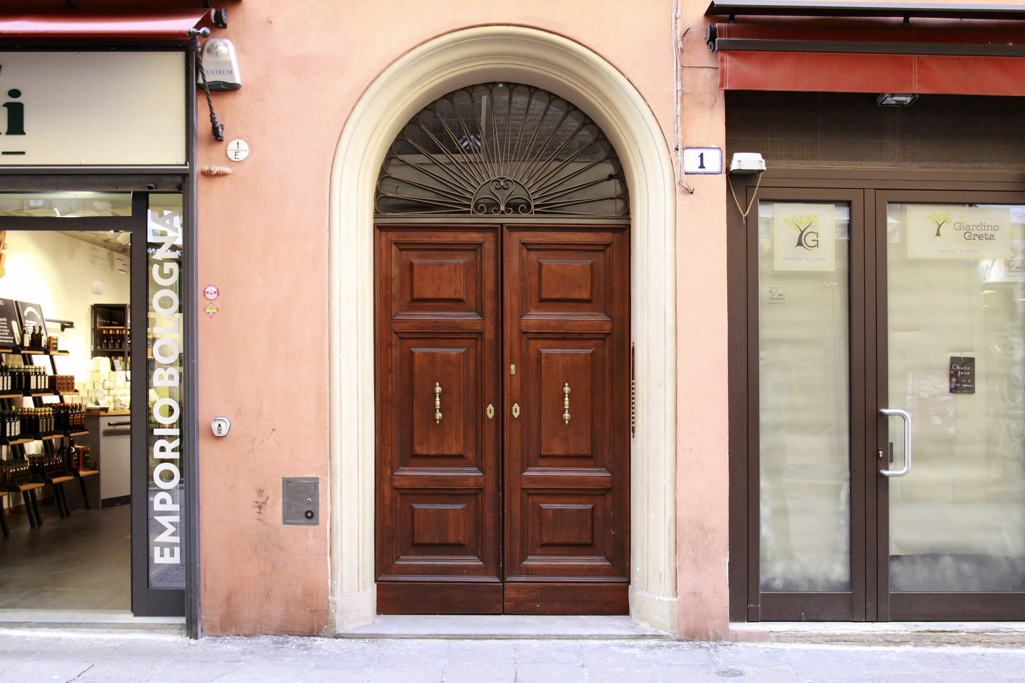 בולוניה Casa Isolani Luxury Rooms Piazza Maggiore מראה חיצוני תמונה
